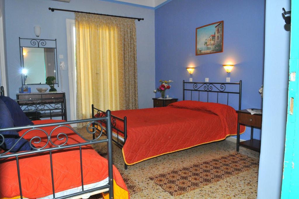 Oasis Hotel Theodoros & Litsa Galaris Agia Marina  Zimmer foto